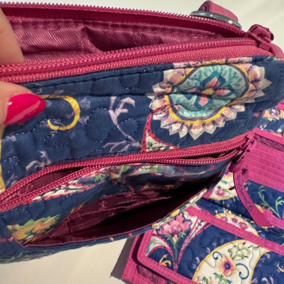 Donna Sharp crossbody & billfold~New without tags - Picture 4 of 14